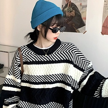 セーター トップス 袖あり 長袖 ラウンドネック もこもこ ニット かわいい 大人可愛い カジュアル