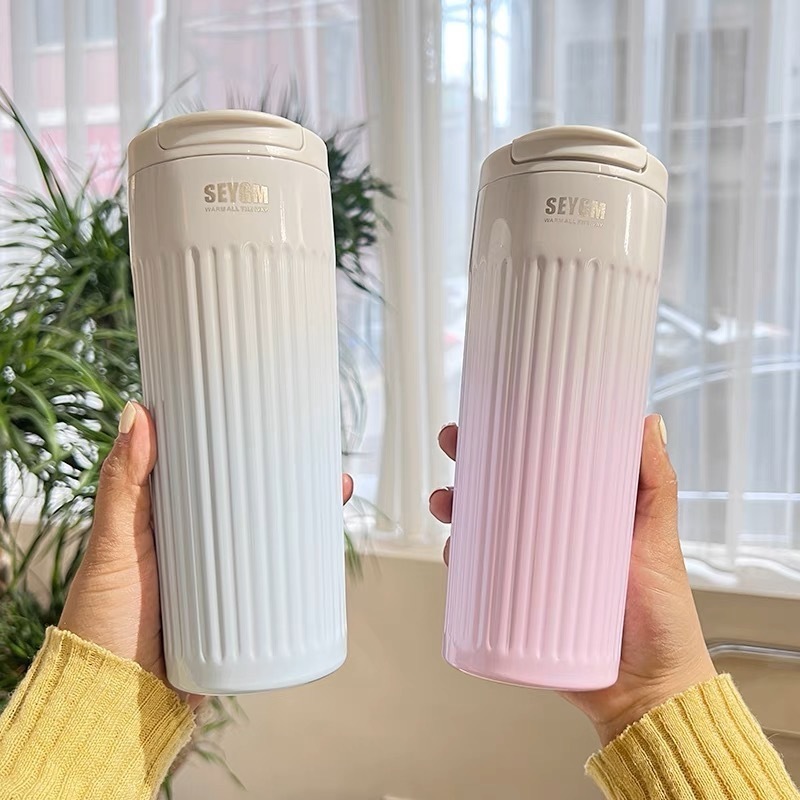 大人気！ ニュースポーツグラデーションストライプコーヒーカップウォーターカップ304ステンレス鋼真空断熱カップポータブル タンブラー