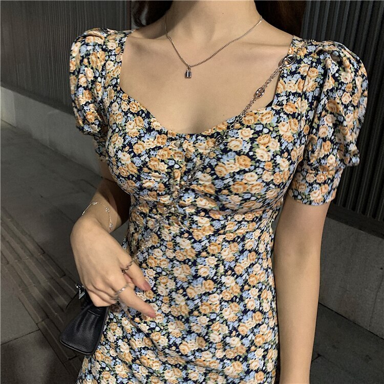 2色 ワンピース 半袖 春 夏 かわいい ワンピドレス ミニスカート ミニ ミニ丈 膝上 パフスリーブ ハートカット スリム タイト 細身 バックコンシャス 背中魅せ ウエストマーク 赤 レッド 黄色