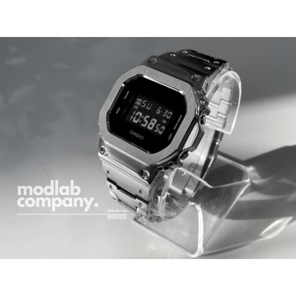 ジーショック[CLASSIC Series] DW5600 BB Mod - Silver / Black Mens watch Gift