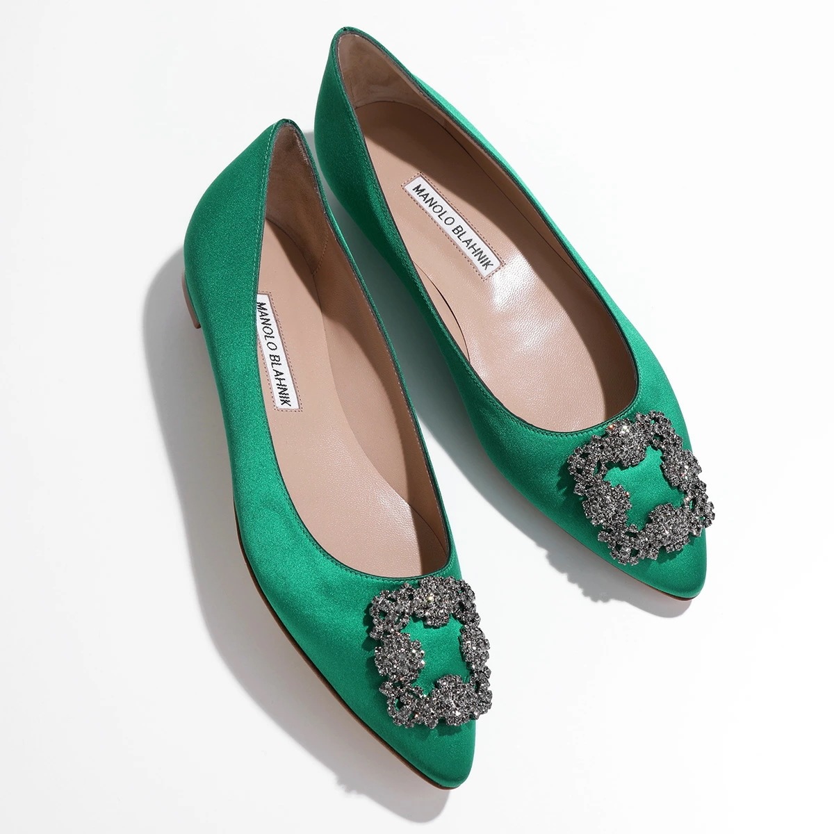MANOLO BLAHNIK マノロブラニク パンプス HANGISIFLAT FMC SATIN ハンギフラット サテン 9XX 010 レディース ジュエルバックル 靴 320/BGRN 56,498円