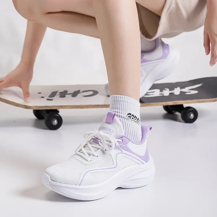 [身長アップ]ローカットスニーカー 厚底スニーカー 3cm台 レースアップ ロゴ入り [2カラー] 厚底 レディース giay nuxinh 間違いないスニーカー 高身長ぽっちゃり スニーカー ライフ