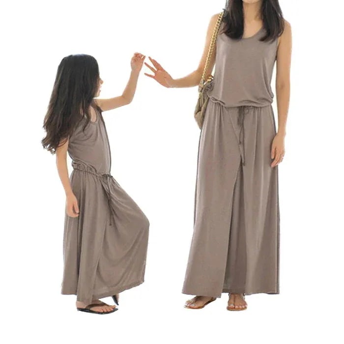 夏服 女の子ママ 親子お揃い 【7月の新作特典】家族おそろい服 親子カップル 子供用 家族旅行値 ワンピース 親子ペア ディースワンピース 韓国子供服 ワンピース メンズＴシャツ 姉妹お揃い 大人用