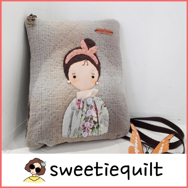 【sweetiequilt】 オーダーメイド　100％手作り　リボン少女クロスバック　韓国大人気　恋人プレゼント　ハンドメイド　お出かけ　デイリーバック