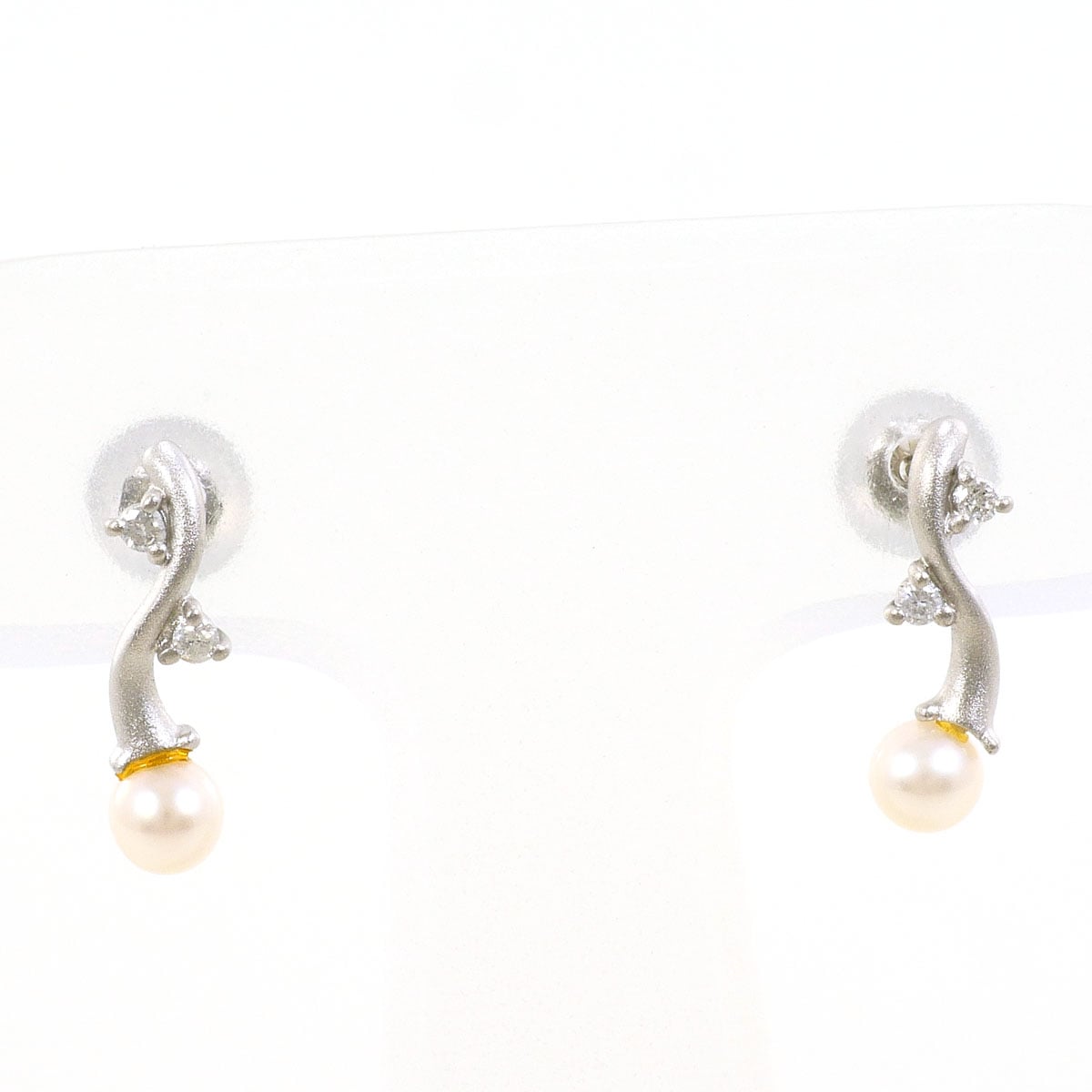 PT プラチナ ピアス パール（真珠） ダイヤモンド 0.02ct 総重量約0.8g 中古