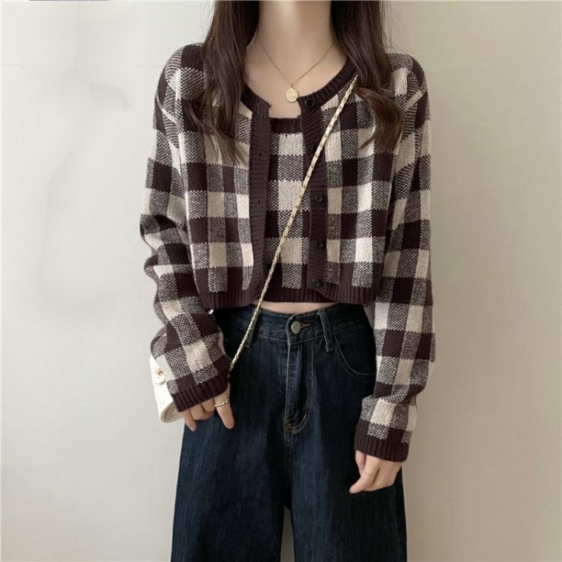 ハイエンドのカスタマイズ-2024 女性のスーツ韓国スタイルのニットカーディガンキャミソール新しいスタイルの胸の摩耗ツーピーストップファッション