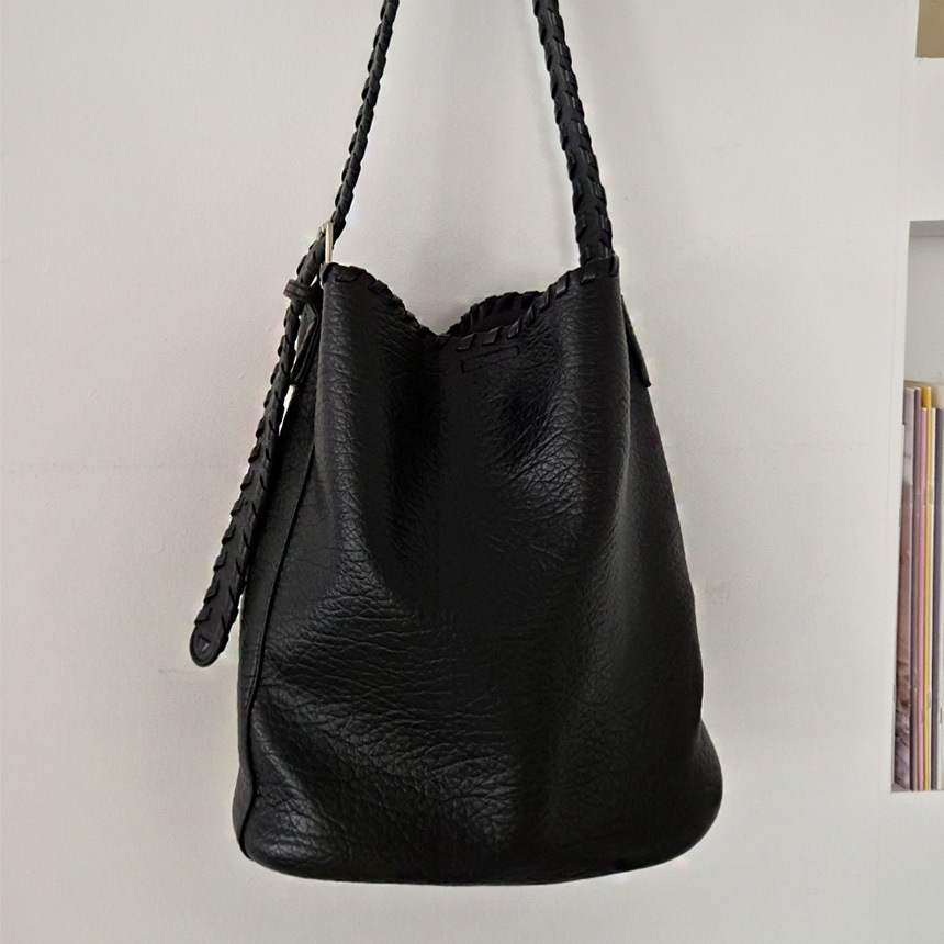 コーレンビンテージレザーカジュアルショルダーバッグ 4,910円