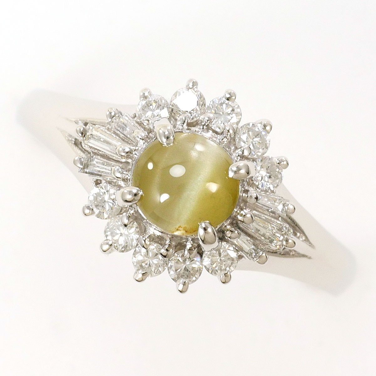 PT900 プラチナ リング・指輪 12号 クリソベリルキャッツアイ 0.68ct ダイヤモンド 0.29ct 総重量約4.0g 中古