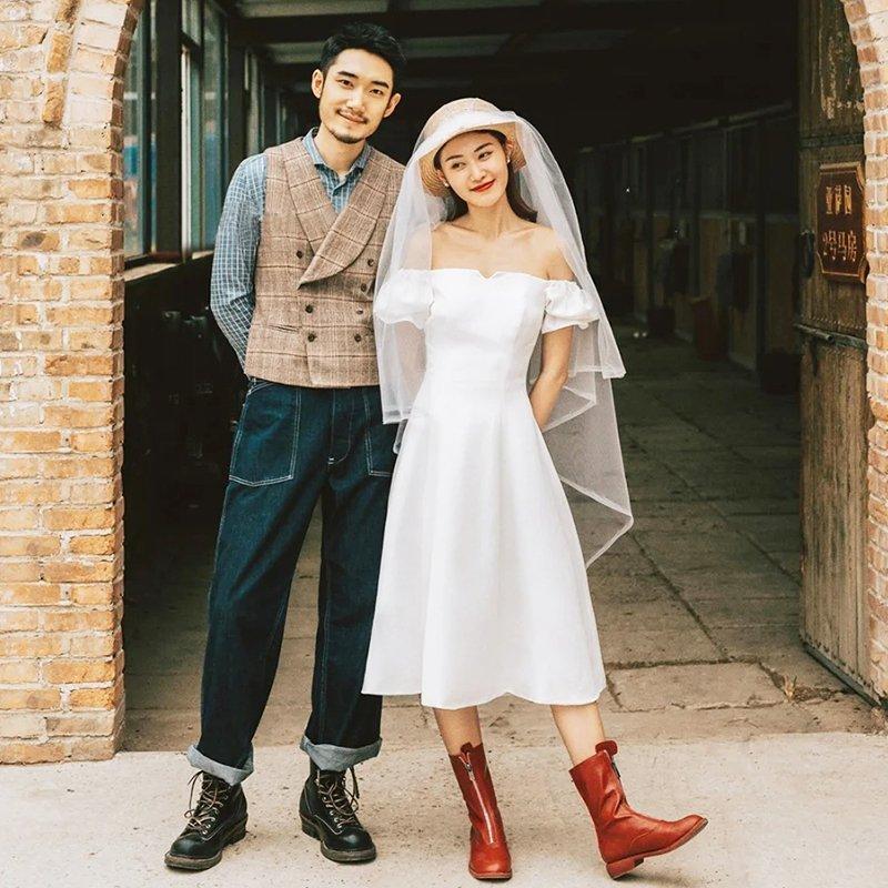 韓国ファッションサテン 花嫁 ウエディング ウェディングドレス 海外挙式 ミディアムドレス 結婚式 リゾートウェディング 二次会 ブライダル オフショルダー 前撮り 記念撮影