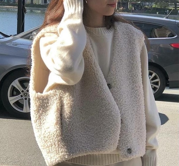 ボアベスト モコモコベスト ボアジャケット リバーシブル ボア モコモコ もこもこ ベスト アウター ジャケット ショート丈 オフホワイト 韓国 レディース オルチャン ショート丈