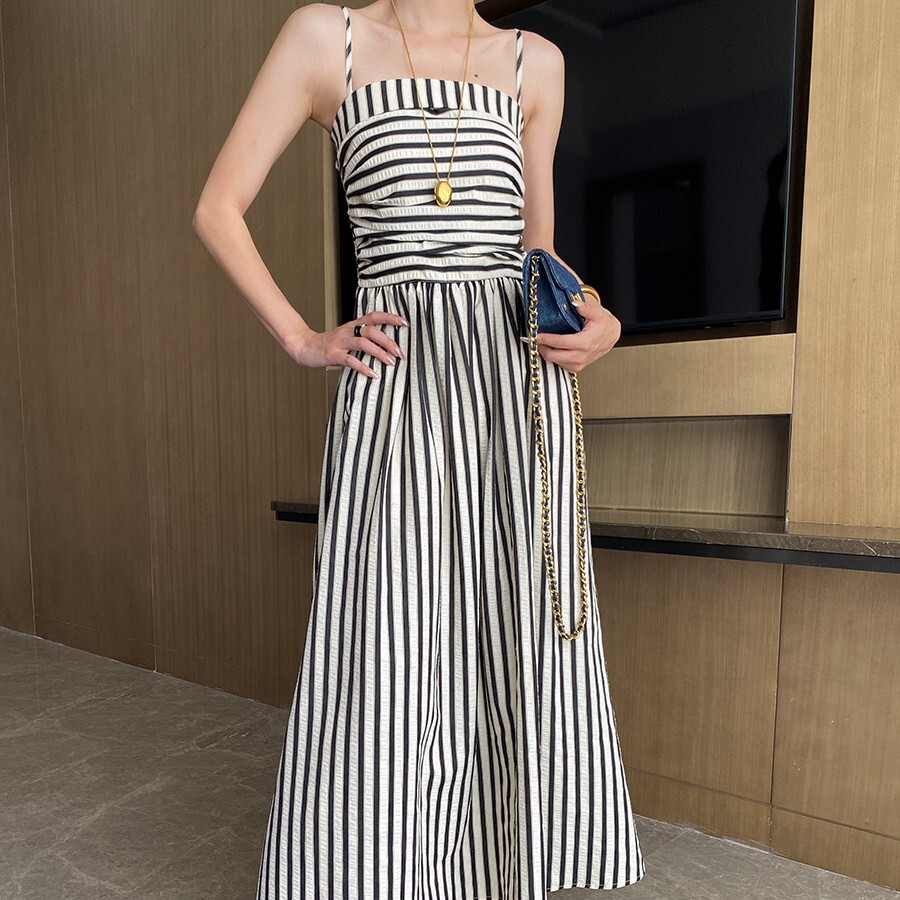 バックシャーリング レディース ワンピース ロング マキシ 袖なし ノースリーブ スクエアネック スリム 細身 切り替え 切り替えデザイン かわいい 大人可愛い きれいめ おしゃれ こなれ感 ガーリー