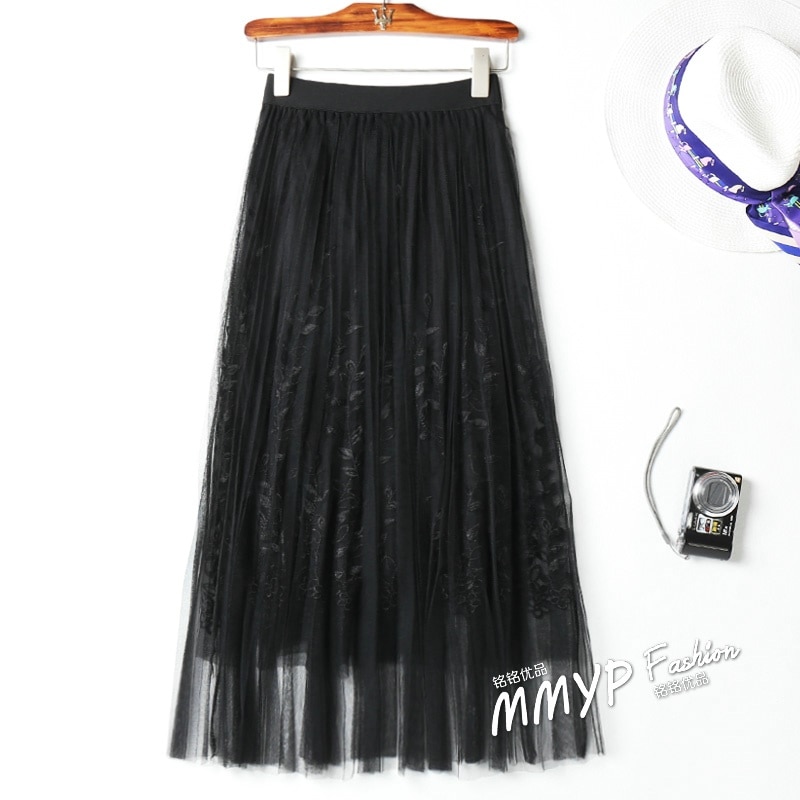 3103.刺繍レースプリーツロングスカート（ブラック）