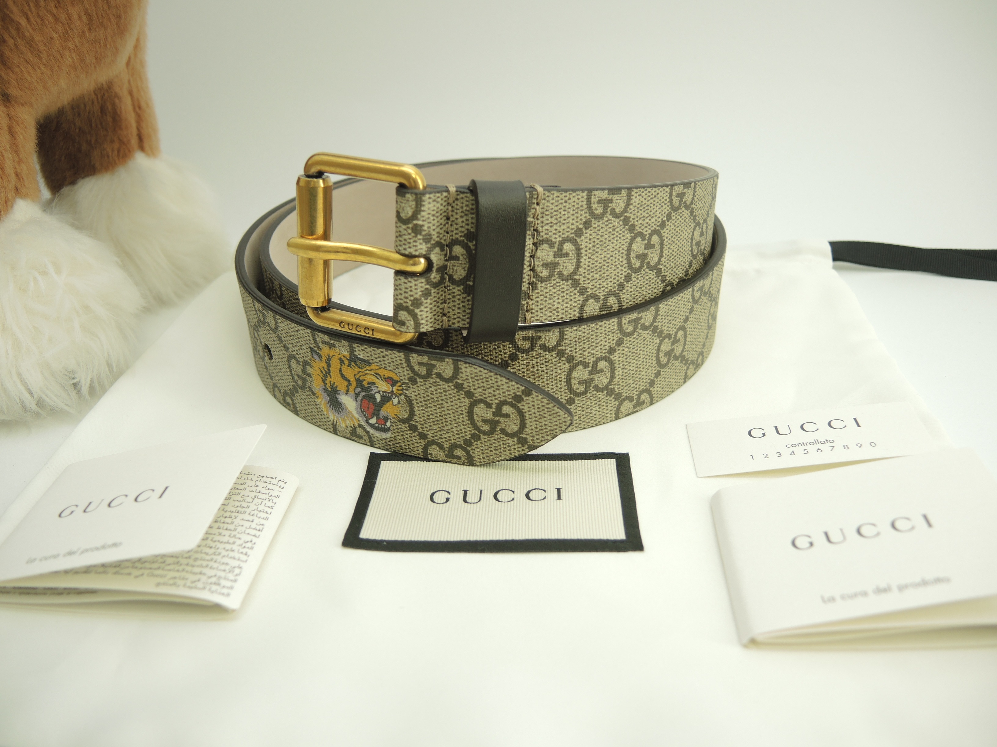 Qoo10] GUCCI バックルベルト90cm タイガー GGス : メンズバッグ