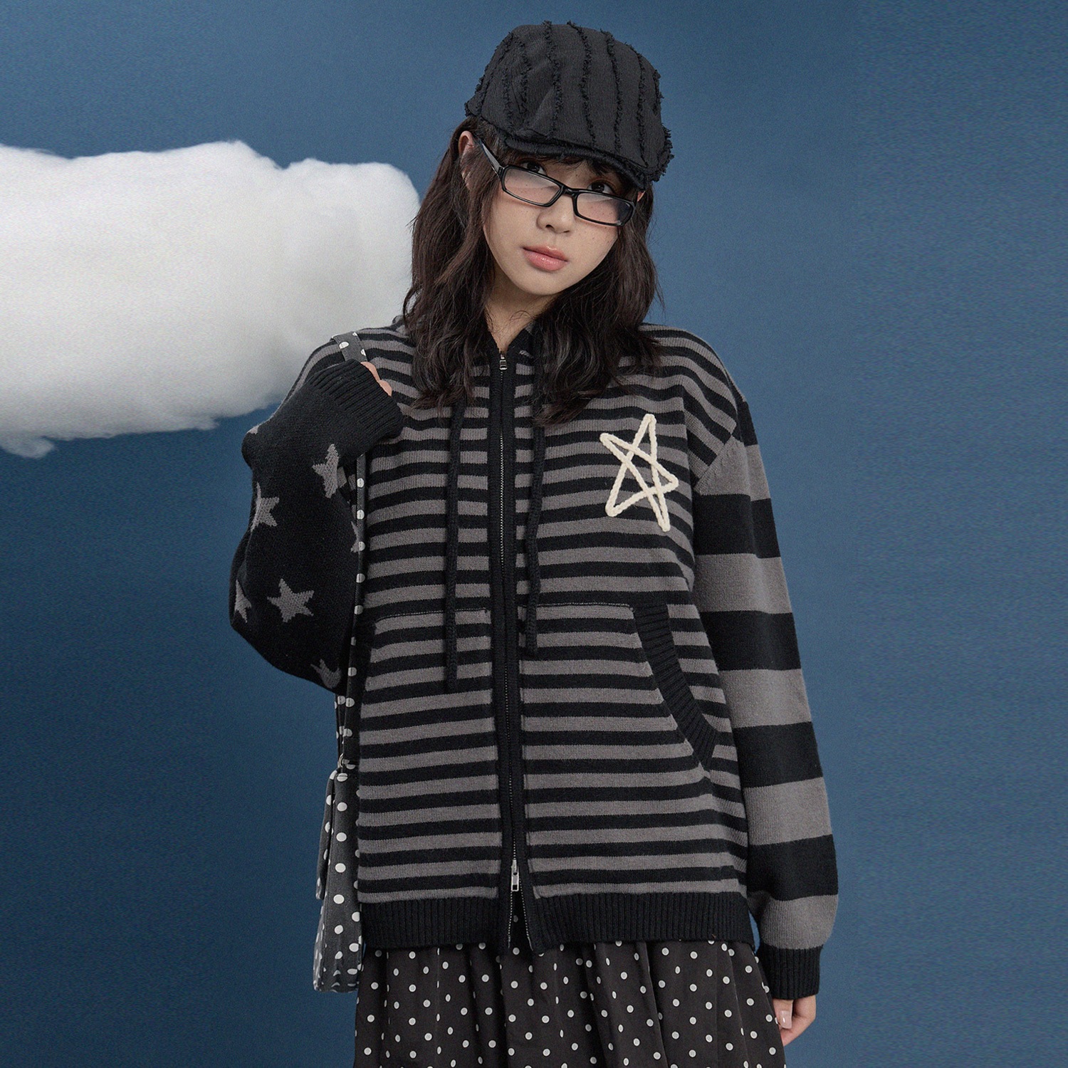 Stripe Star Hood Knit Zip Up BLACK