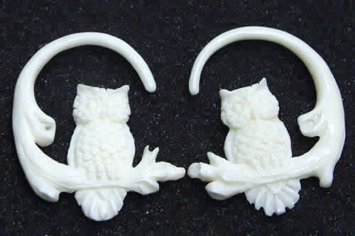 オウルボーンピアス（ワンペア）/12ゲージ （12G）両耳 梟 フクロウ 鳥 バード ボディピアス 水牛の角や骨 金属アレルギー対応 メンズ レディース 手作り ボヘミアン owlbpxxxxxxxx