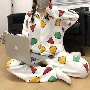クレヨンしんちゃん 着ぐるみ パジャマ もこもこ 冬かわいい ルームウェア セットアップ レディース 着ぐるみ パジャマ 上下2点セット 部屋着 ペアルック カップル キッズ 男女兼用 コスプレ期間限