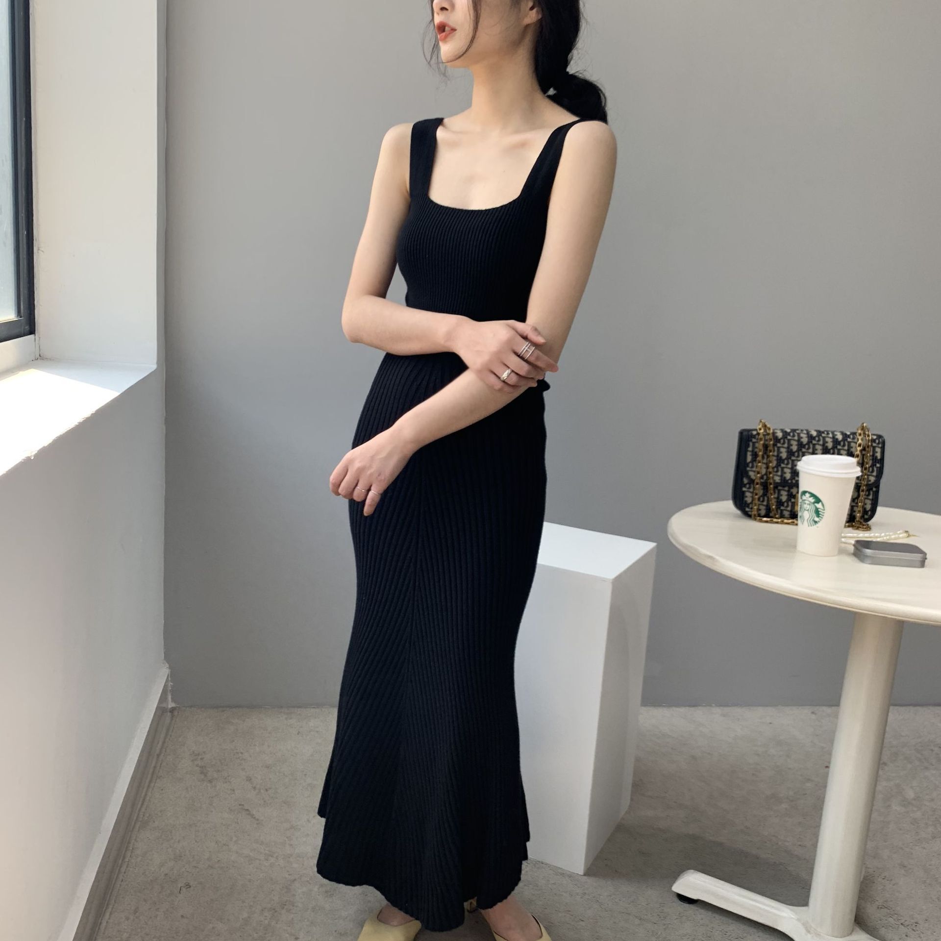ワンピース ロングワンピース ノースリーブワンピース ニットワンピース スクエアネック ニット タイト ロング丈 かわいい 大人可愛い きれいめ シンプル 上品 おしゃれ 大人女子 こなれ感