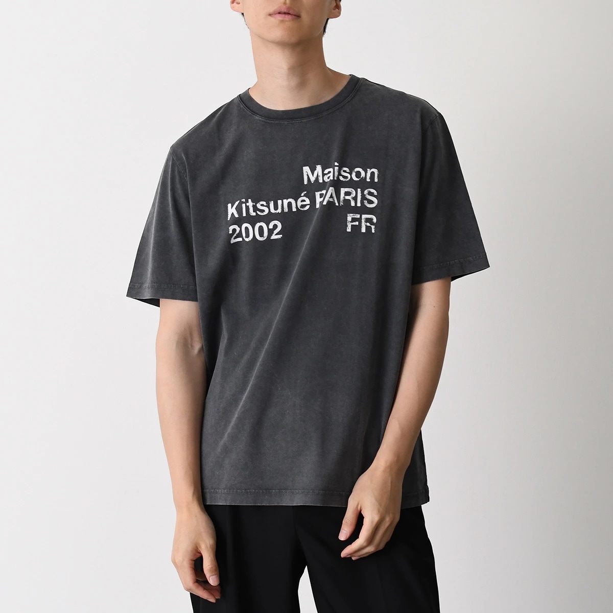 Tシャツ トップス MAISON KITSUNE 2002 フェード コンフォート PM00124 KJ7036 メンズ ユニセックス ブラック コットン