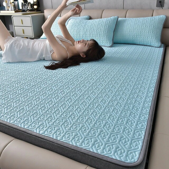 敷パッド ベッドパッド ラテックス生地シングル 約90×200cm 3色 無地 寝具 吸汗 快適 春夏秋冬 肌に優しい べたつかない 洗える 涼感 冷感 吸水速乾 防ダニ 抗菌防臭 オールシーズン