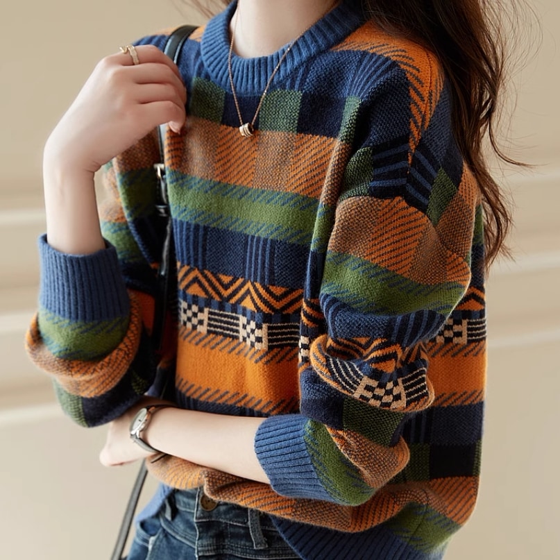 レディース ニット セーター プルオーバー 長袖 ラウンドネック 襟なし もこもこ ふわふわ ふっくら 伸縮性 かわいい 大人可愛い きれいめ シンプル カジュアル 上品 おしゃれ かっこいい レトロ