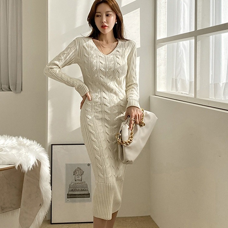 タイトニットワンピース ニットワンピース ケーブル編み 大人 Ｖネック スリム タイト 白 韓国 レディース オルチャン ミモレ丈 ホワイト デート 女子会 ハイウエスト 長袖 膝丈 冬服