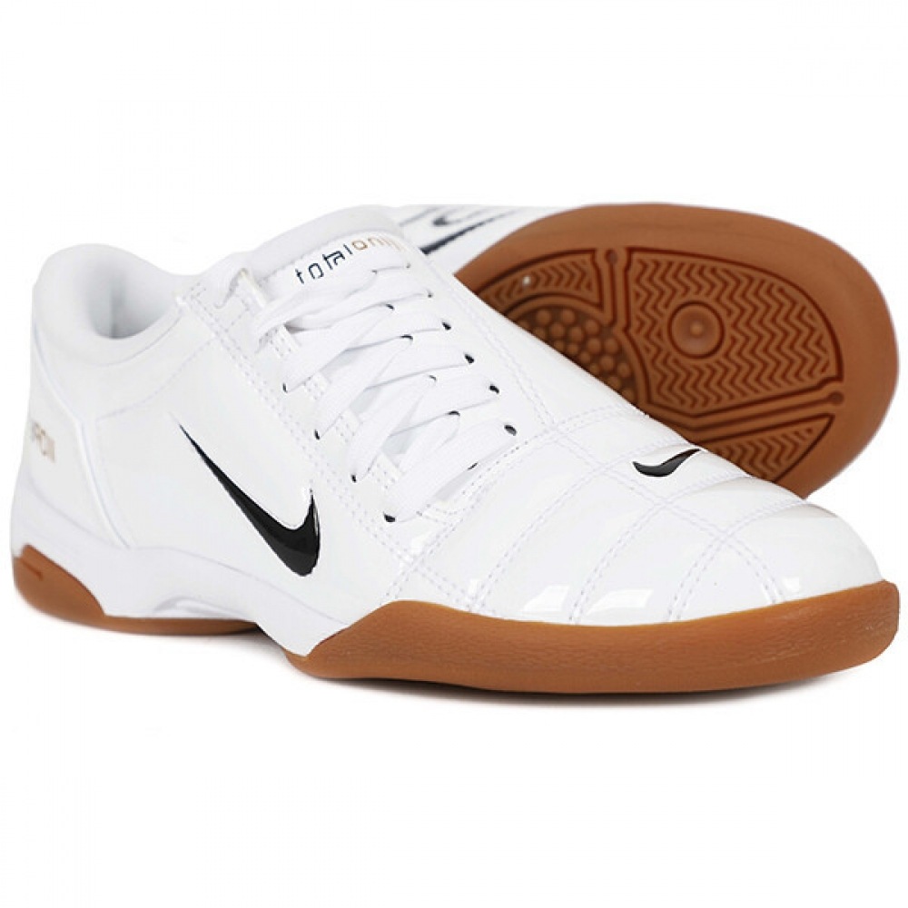 ナイキ W トータル 90 III SP