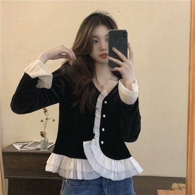 トップス シャツ ブラウス 袖あり 長袖 フレアスリーブ Vネック フリル 切り替えデザイン ドッキング かわいい 大人可愛い きれいめ シンプル おしゃれ お洒落 かっこいい レトロ 大人女子