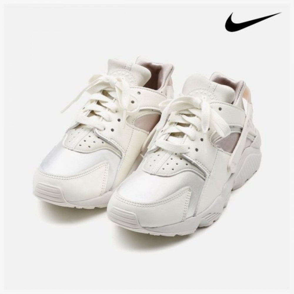 ナイキ ランニングシューズ ハラチ ウィメンズ DH4439-104