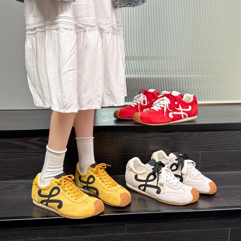 ダサかわいいビッグヘッドシューズコントラストカラーのマンダリンダックの靴ひも7cmの高さを強調するレースアップカジュアルスタイルのビッグヘッドフォレストガンドトレーニングシューズレディース