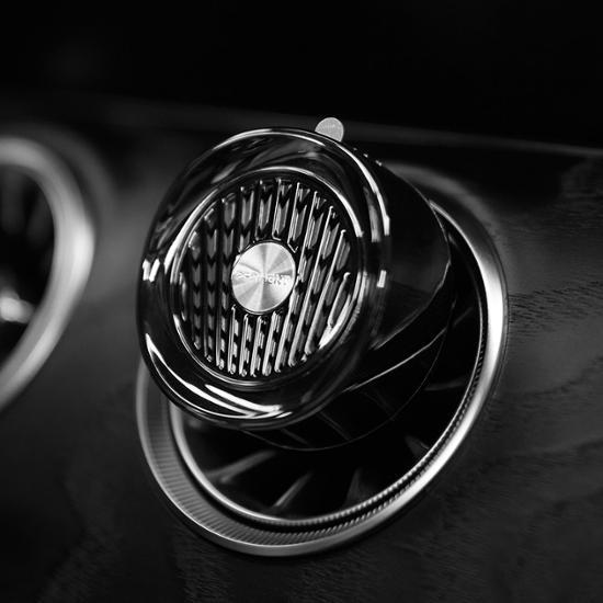 フォーメット パフューム 車載用芳香剤 コットンハグ 3種類から選べます（クロムブラック/ローズゴールド/ホワイトパール）
