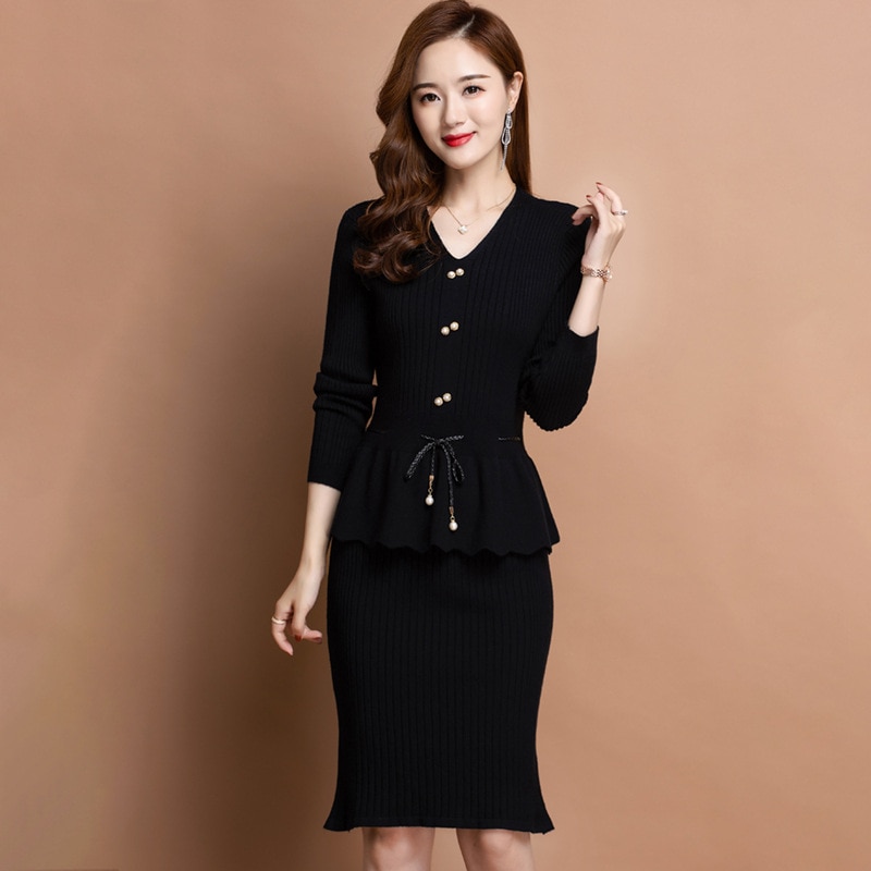 秋冬服の新型韓国版ファッション洋気高級ニット長袖ワンピース女性の中のセーターの中に