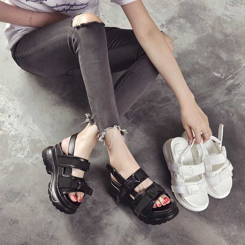 レディースシューズ 婦人靴 ストラップ付きサンダル 厚底サンダル スポーツサンダル ラウンドトゥ アーモンドトゥ ラバーソール レザー調 フェイクレザー 無地 ワントーン 安定感 lsho0182