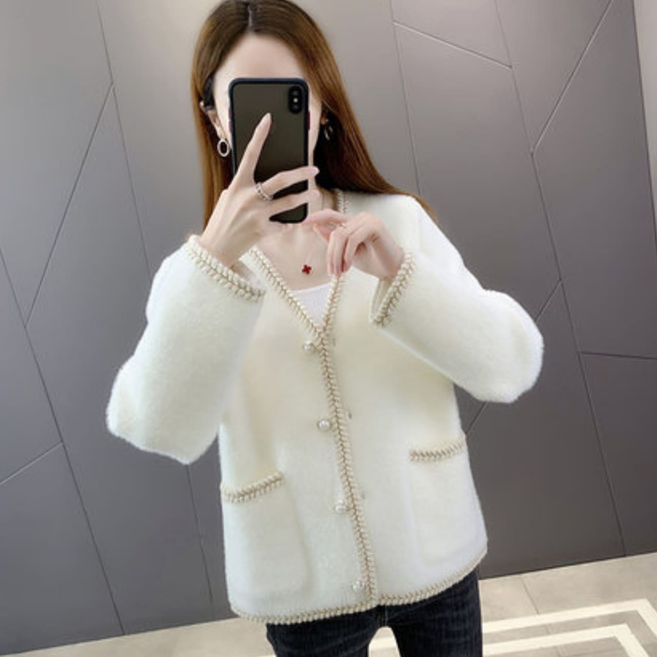 トップス カーディガン レディース Vネック 長袖 上着 袖あり ポケット ボタン 前ボタン 大人可愛い 大人女子 エレガント セクシー かわいい おしゃれ こなれ感 ラフ 個性的 クール フォーマルカーディガン