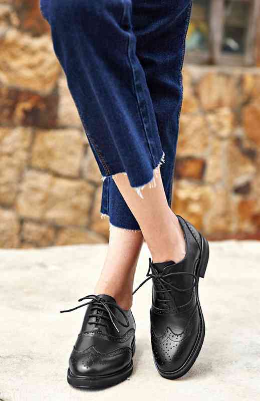 ドレスシューズ レースアップシューズ 疲れない ローファー レザーシューズ 本革 冬 オックスフォードシューズ 革 春 ヒール 痛くない 厚底 秋 ローヒール 革靴 靴 レディース スニーカー 大人