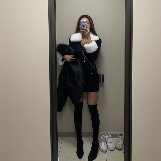 [痩せて見えます！] ファー着脱ミニリブツーピース / クロップジップアップスカートセット