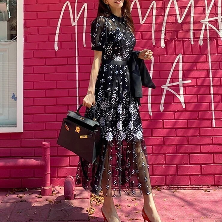 ワンピース　ロングワンピース　ロング　膝丈　ミニワンピース クロップド　ショート丈　ウエストマーク ハイウエスト 総レース　シフォン　フレア　フリル　スリット　エレガント　清楚感　大人可愛い　デート