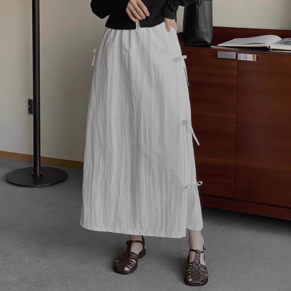 レディース スカート ボトムス ロング マキシ セミフレア 細身 スマート フェミニン ストリート リボン スリット バックスリット ポケット ハイウエスト かわいい 大人可愛い カジュアル おしゃれ