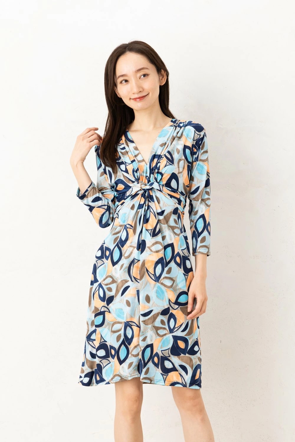 フィフィーユ(FIFILLES)ワンピース T1 T2 T3サイズ 七分袖 膝丈 Vネック リーフ柄 ジャージー生地 レディース フランス製 ワンピース ブルー