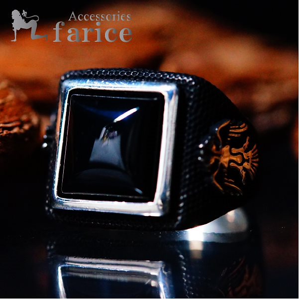 カボションカットブラックキュービックジルコニア装飾 ダブルサイド ロイヤルキングダムエンブレム(紋章) 打ち出し模様 ダークブラック燻し仕上げ ヨーロピアンデザイン シルバー925 メンズリング