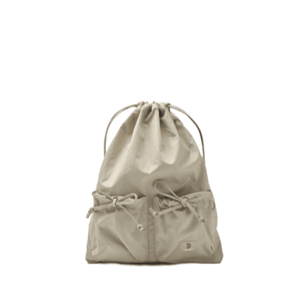 【espa karina着用 】ベーシック ドローストリング バックパック BOS (Sand)