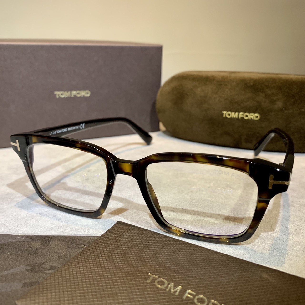 【正規品 新品】 TOMFORD TF5661 FT5661 052 メガネ 眼鏡 サングラス