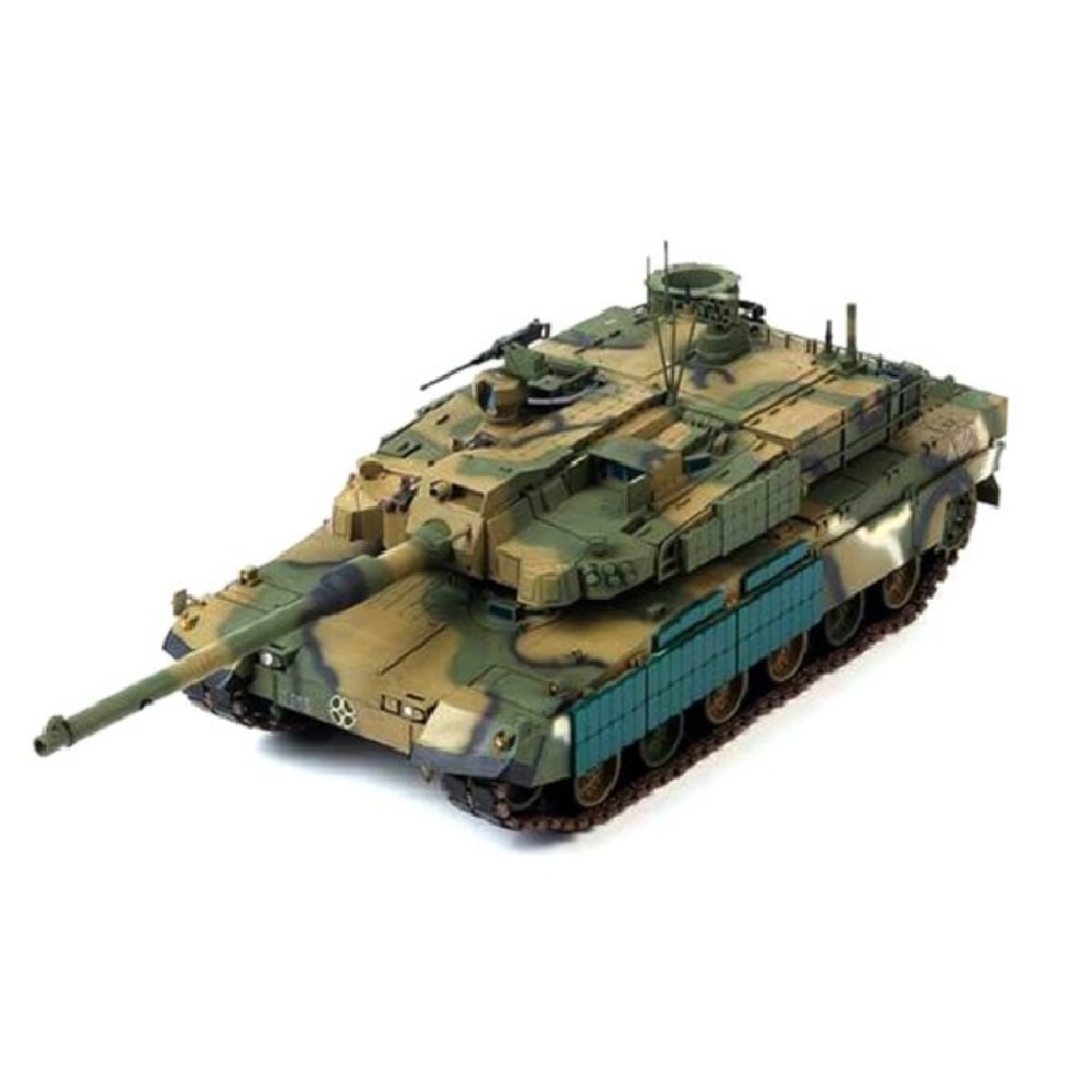 1/35大韓民国陸軍 K2黒豹タンクプラモデル 13518