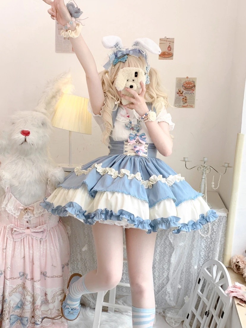 ロリータ コスプレ キュートなショート丈SKスモールアイドルロリータストラップドレスビスチェ30%までに制限