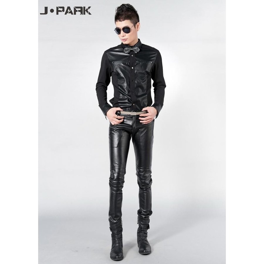 レザーパンツ　フェイクレザー　スキニーパンツ 黒　スキニーパンツ　レザーパンツ　PU革　フェイクレザ