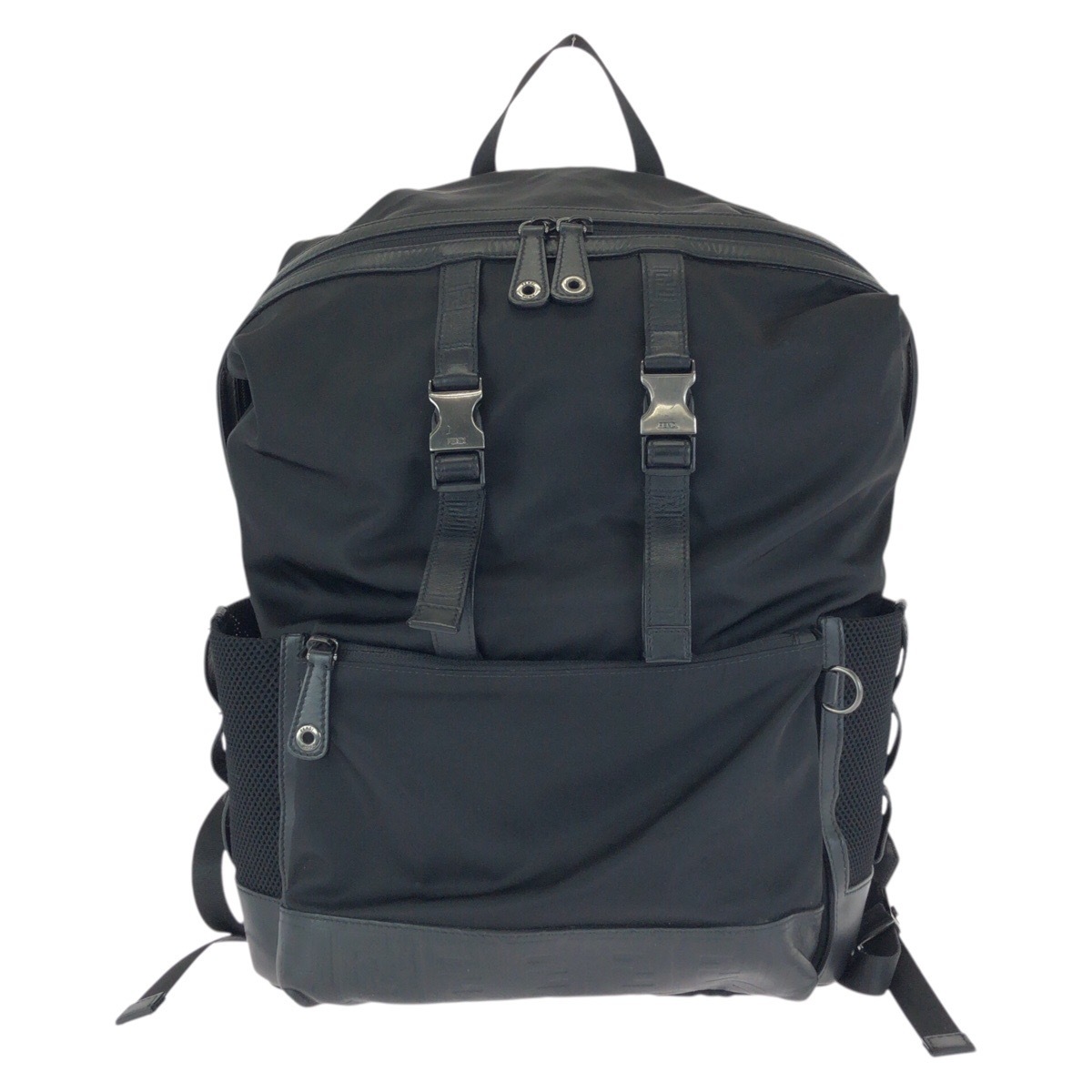 美品 ズッカ ブラック 黒 シルバー金具 ナイロン/レザー 7VZ038 リュックサック バックパック レディース 602442