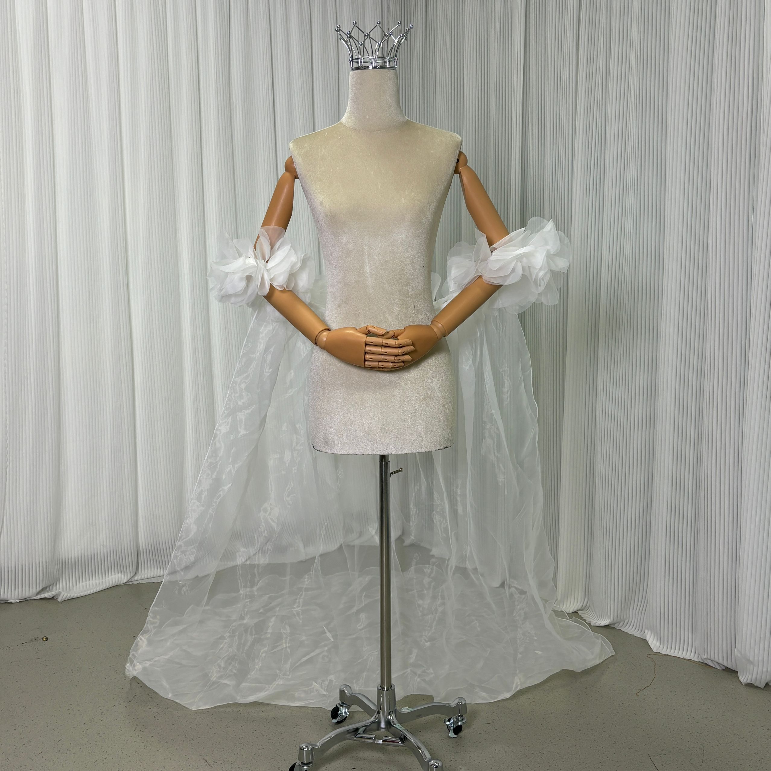 ホワイト 上質オーガンジー ロングトレーン 前撮り 結婚式 マント