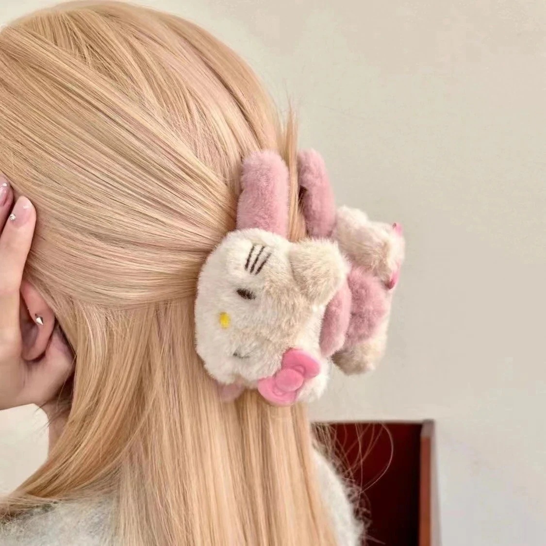 新品 激レア ハローキティ バタフライ ヘアクリップ アゲハ ヘアピアス 当時物 ハローキティ ヘアクリップ ヘアピン ヘアアクセサリー ギャル