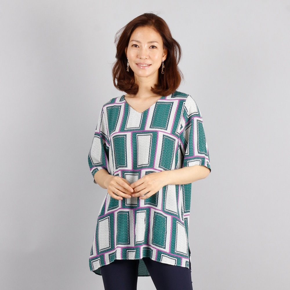 服韓国服ファッション大きいサイズ正方形パターンブラウスLT2049M807 real bigsize korea fashion
