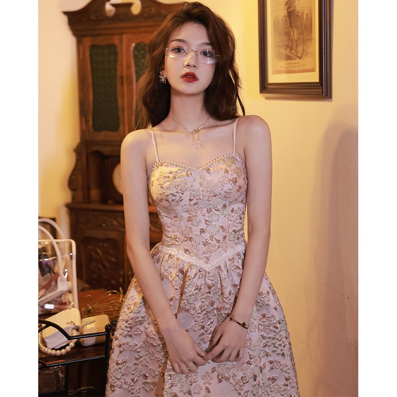 ドレスドレス/ピンクのイブニングドレススカートレディースライトラグジュアリーニッチハイエンド誕生日パーティーフレンチサスペンダーは通常甘い夏を着用できますカスタマイズされた支払い支払い後の返金または