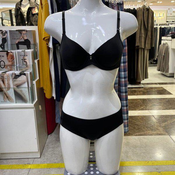 浮かずにボリュームアップするパンパンブラとパンティーのセット BR1727A BP1727P BK_DG